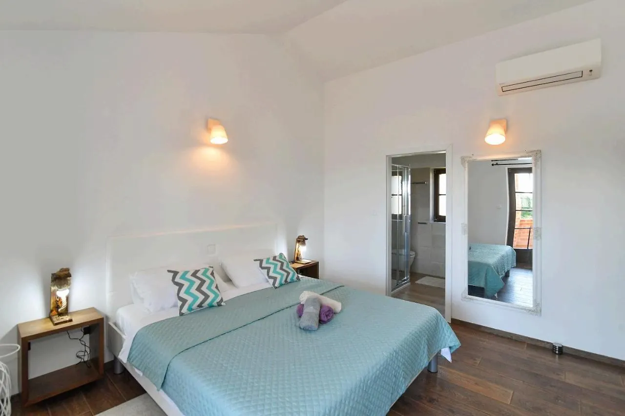 Villa Lavandula - Matulini Porec 0*,  Croatia